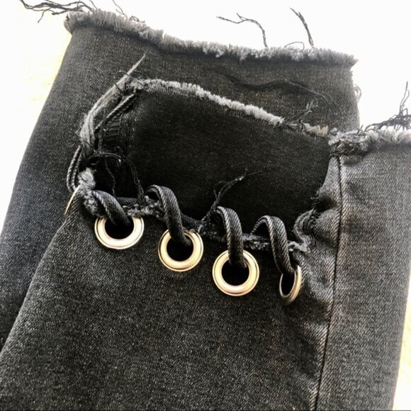 Glamorous Jeans Black Denim High Waist Grommet Frayed Step Hem size Medium - Picture 6 of 16